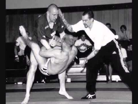 Gökhan saki vs James Zikic MMA FIGHT 2004-07-11 (CFC 1 - Cage Carnag) ★★★★★Djeserfonsonnefes