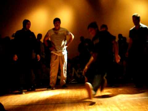 knuckle head zoo vs battle born vs rock steady vs footie foots