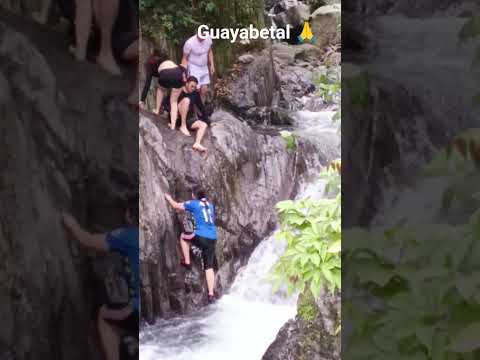 agua pura,, y azul como el cielo en guayabetal Cundinamarca