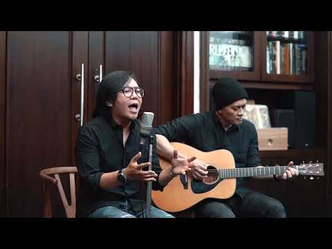 MISTERI ILAHI DAN HAMPA MEDLEY BERSAMA ARI LASSO