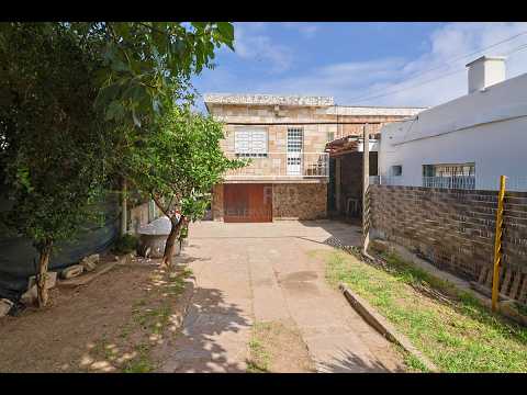 Video de YouTube - VENTA 2 Casas mismo padrón 3 Dormitorios Malvin Norte
