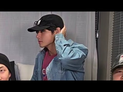 1 Minute Ago! BTS's Taehyung Received the Most Luxurious Birthday Gift From Nike's CEO!