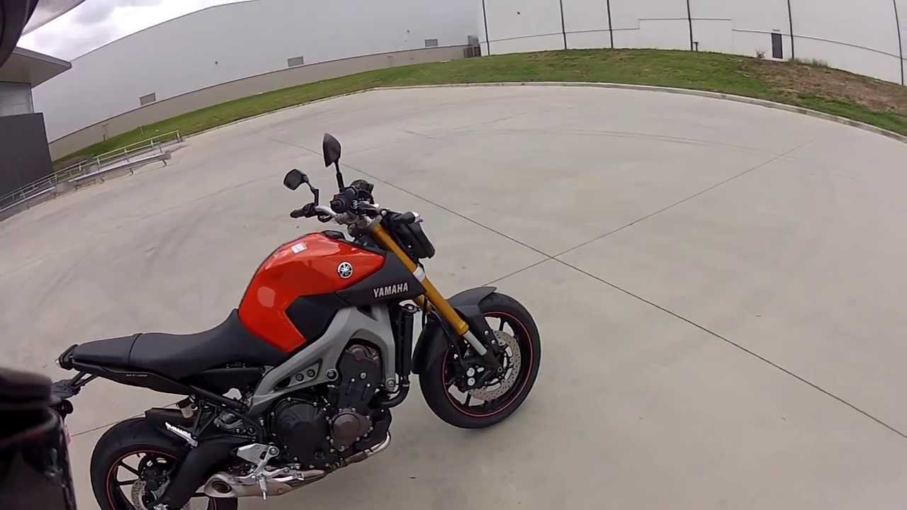 VLOG - Yamaha MT-09 (FZ-09) In Depth Review