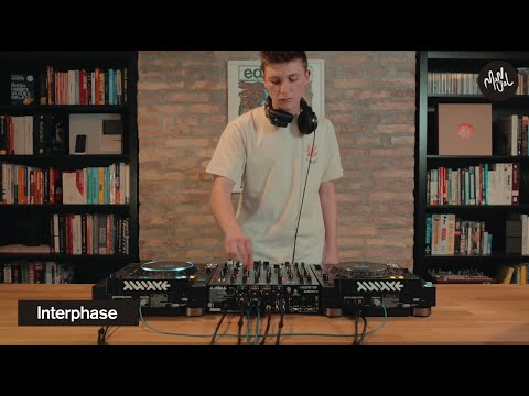 COUCHSURFING #20 w/ INTERPHASE (Rijeka, HR)