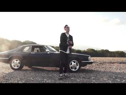 ΔΟΛΛΑΣ - Επιμένω (Official Music Video)