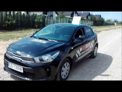 Sprawdzanie stanu technicznego pojazdu Kia Rio 4 IV 2017. ( płyny i światła )
