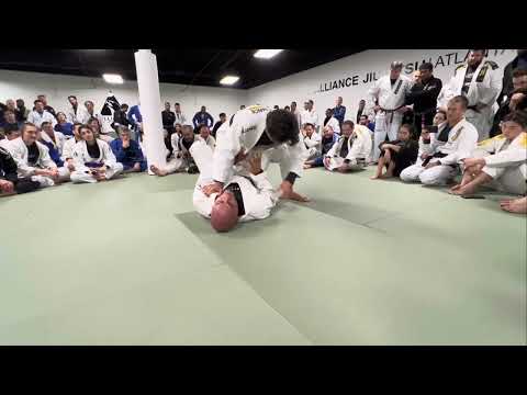 Gi Gi Paiva and Lucas Lepri show sweep from guard pull