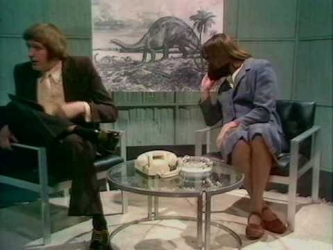 Monty Python FC 31. - Anne Elk elmélete a brontoszauruszról