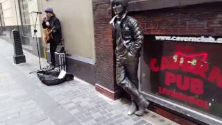 A walk down Mathew Street to the cavern club, pub and John lennon statue.