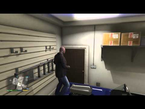 GTA V Michael Takes a Tumble