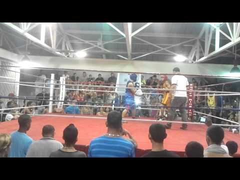 Boxeo caliente en Mayaguez Candelaria