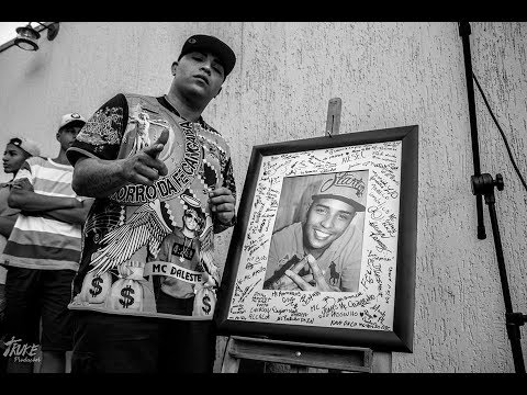 Show emocionante com Mc Pet em homenagem ao Daleste no dia do funk