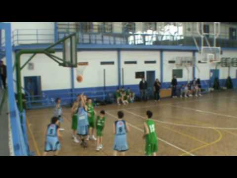 ALEJANDRO MAJARÍN BALONCESTO PREINFANTIL 09-10.mpg