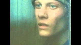 Slowblow (Noi Albinoi) - Love on The Phone