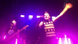 10 Wasted Life - Hinder. 8-Feb-16. El Paso, Tx.