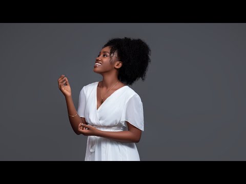 Loutchina Music /Lanmou Sensè /Lyrics