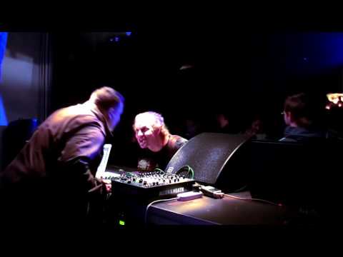 Koan feat. Amanda Sage * Live at "Art is Love" Exhibition-party (Shanti-Club, Moscow 19.10.2012)