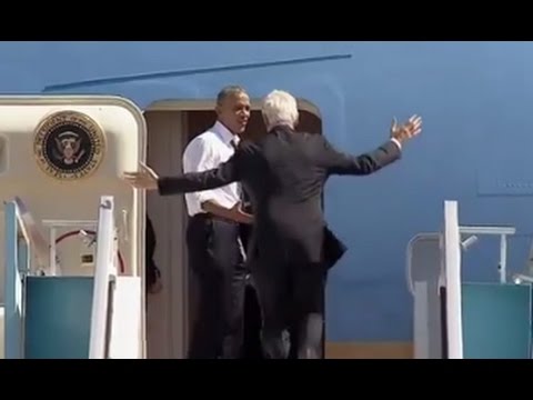 Obama Yells at Bill Clinton to Get on Air Force One