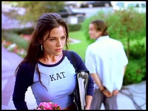 Filme Calouros em Apuros Dublado Completo