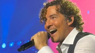 Ave María. David Bisbal en La Noche de Cadena 100.