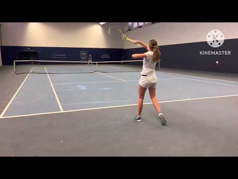 Constance Levivier COLLEGE TENNIS