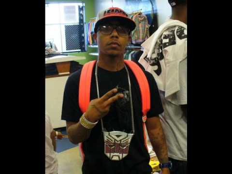 Yung Berg ft. K-Young - Hot Hot Hot