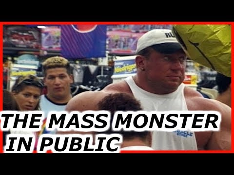 WHEN THE MASS MONSTER MARKUS RUHL WALK AROUND IN PUBLIC / BODYBUILDING