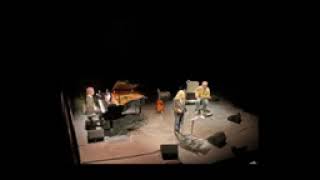 Patti Smith Wild Leaves 01 10 23 Paris, Maison de la Poésie