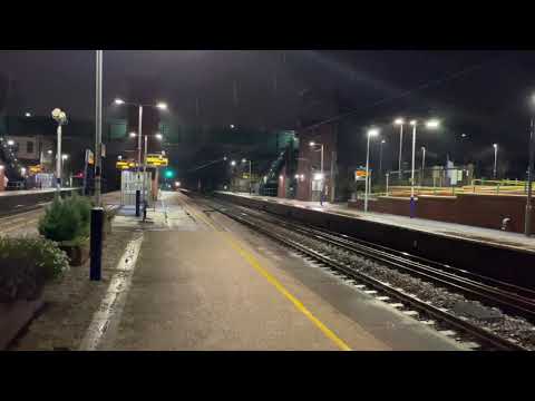 86609/604 at Leyland