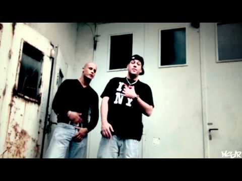 Hässler feat  Exzess One - 32Mörderbars