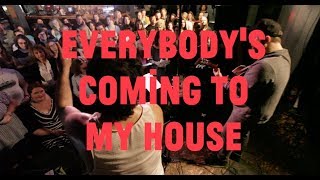 Choir! Choir! Choir! sings David Byrne - Everybody&#39;s Coming To My House