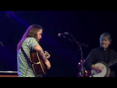 Billy Strings w/Bela Fleck & Kris Myers - Black Clouds (String the Halls 2)