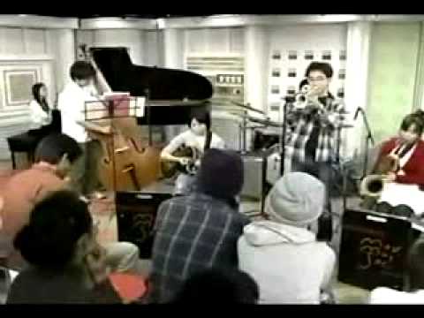 Carmelo's by the Freeway