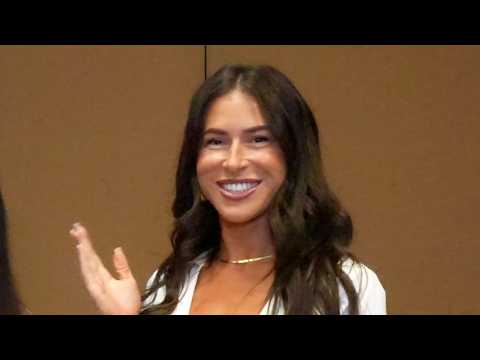 Arkady Aura Says Justin Roberts Has ‘Probably Been The Biggest Inspiration’ For How She Ring Announces