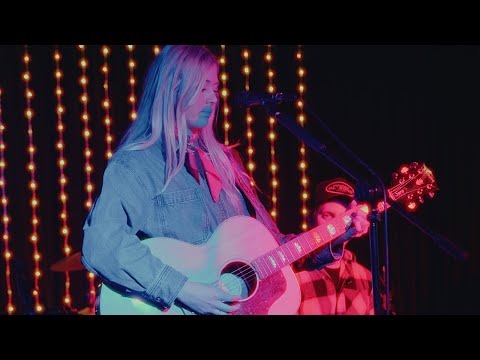 Sara Berki - Looks Like - Live at Jolene's Sydney