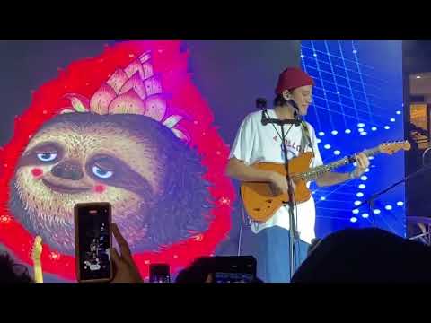 Phum Viphurit - Live at Ayala Malls Manila Bay (04.22.23)