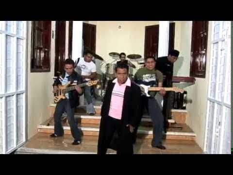 Roberto Moron y Su Atentado Internacional - Somos La Banda (Videoclip Oficial)