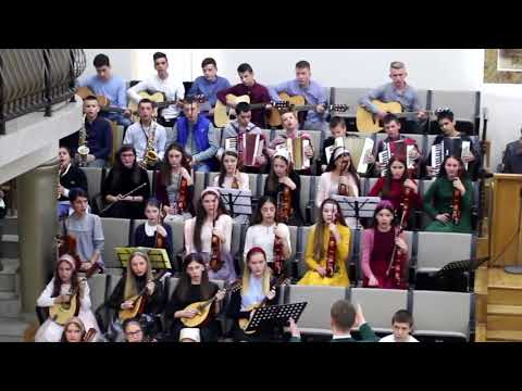 Dumnezeu e steagul meu - orchestra Harul Maieru