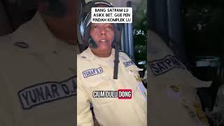 Download lagu Bro, you're really cool security guard. mp3