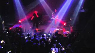 Assemblage 23 - Naked