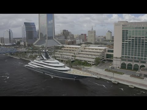 Whoa! Jacksonville Jaguars owner Shad Khan parks new 315-foot megayacht downtown