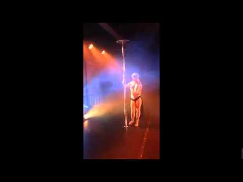 Keelin Ashton Show Pole Dance Egypte au Cabaret les 3 Rythmes Lyon