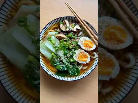Recette Ramen miso express aux shiitakés et œuf mariné