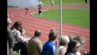 preview picture of video '20140421 Tonbridge AC Easter Monday Open Meeting 600m H05'