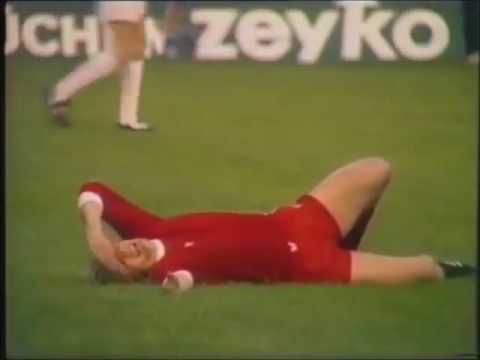 Bayern-Leeds 1975: fallo di Yorath su Andersson