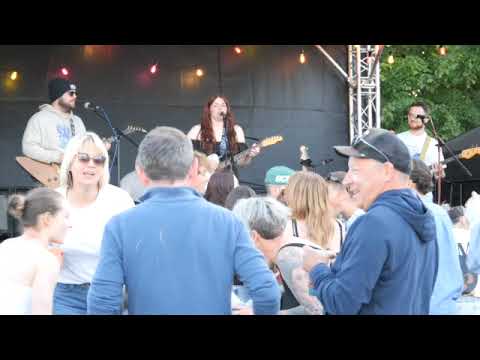 Emma Hardy Band Live