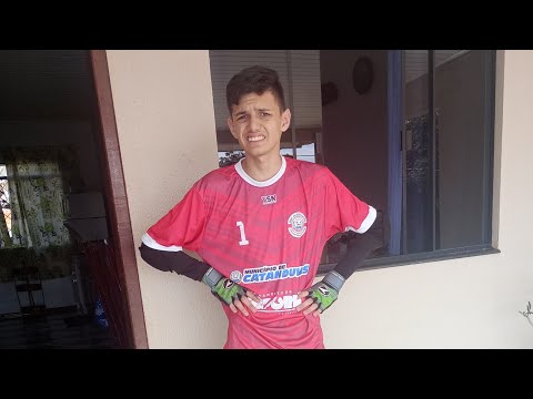 Jogando Futsal no Ginásio de Catanduvas/PR