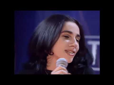 PJ HARVEY // 1995-07-06 TOTP - C'mon Billy (Remastered FHD)