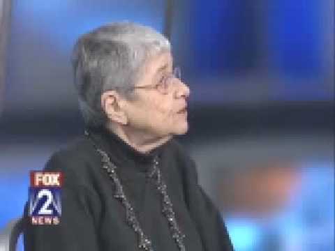 Holocaust Survivor Protests Israeli Massacre in Gaza - 2009