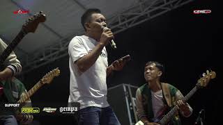 Download lagu Momen Langka Sengox Nyanyi Lagu Dangdut Jangan Dendam | OM Java Blitar X Faskho Sengox Mode Dangdut mp3